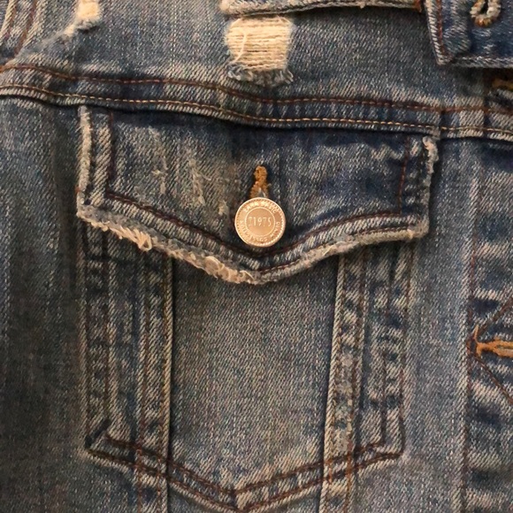 Zara Frayed Jean Jacket - Picture 9 of 9